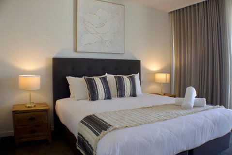 RIVERVIEWS@THECOSMOPOLITAN UNIT20805 - QLD Tourism 3