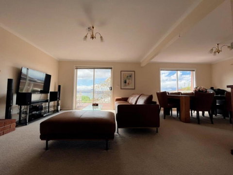 Riveting House With Incredible Water-view At SandyBay - QLD Tourism 3