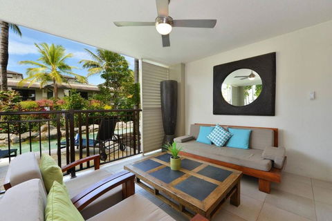 Resort-style Swim Out - A True Tropical Oasis - Queensland Tourism 1
