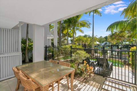 Salt&Pepper Sanctuary - Plunge Pool Resort Apartment By UHoliday - 2BR, 1BR And Studio Hotel Room Configurations Available - QLD Tourism 3