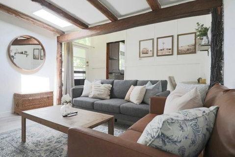 Rustic Chic 200 Metres From CBD - Queensland Tourism 0