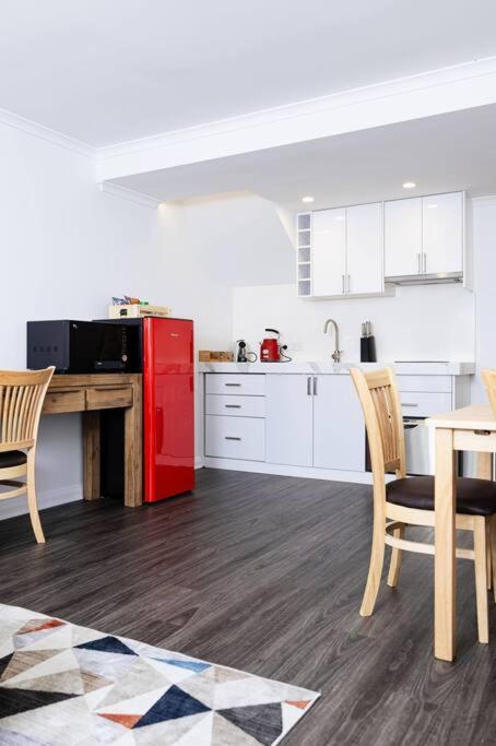 Salamanca Getaway Battery Point - QLD Tourism 0