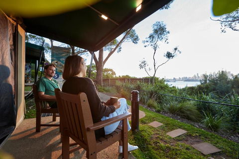 Roar And Snore - Queensland Tourism 3