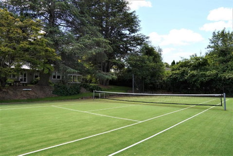 Robin Hill Manor - QLD Tourism 1