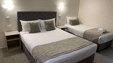 Rocky Gardens Motor Inn Rockhampton - Queensland Tourism 2