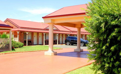 Roma Mid Town Motor Inn - QLD Tourism 0