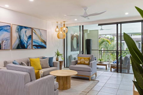 Rooftop Resort Oasis At Temple With Spa - Queensland Tourism 0
