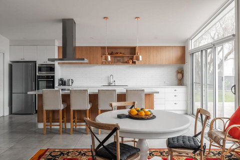 Rose Villa Heritage Home With Parking & WiFi - Queensland Tourism 0