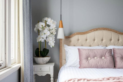 Rose Villa Heritage Home With Parking & WiFi - Queensland Tourism 1