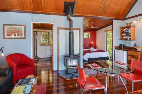 Rosebrook Cottages - QLD Tourism 3