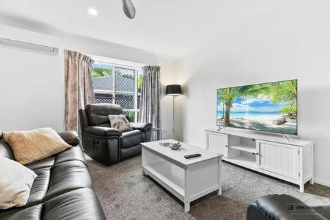 Rosella Rise! - QLD Tourism 3