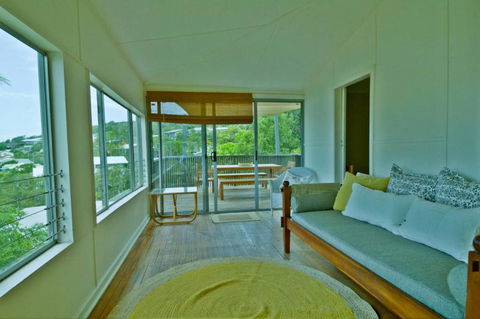 Rosemaree, 24 East Street - Queensland Tourism 3