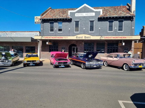 Royal Hotel Guyra - QLD Tourism 0