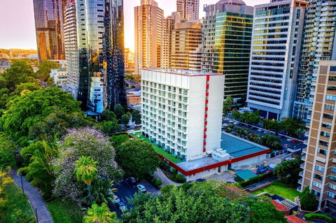 Royal On The Park - Queensland Tourism 0