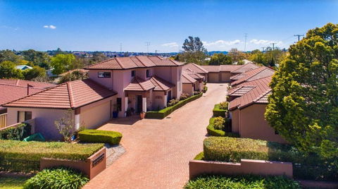Ruthmor Villas - Queensland Tourism 1