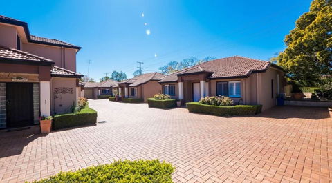 Ruthmor Villas - Queensland Tourism 2