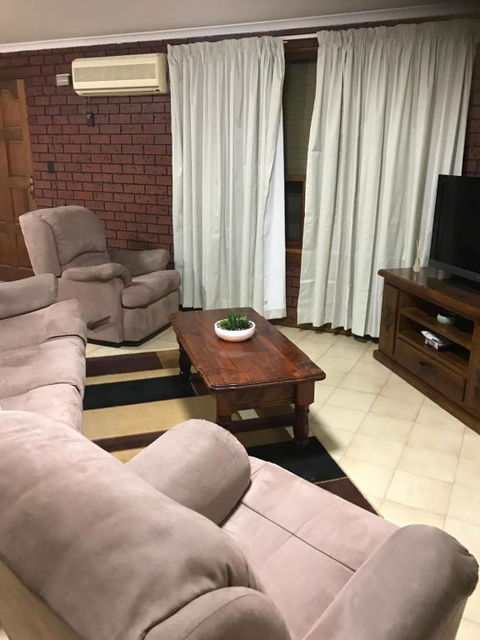 SA House - QLD Tourism 3