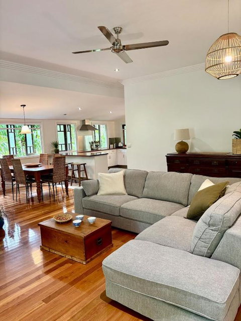 Sage House - QLD Tourism 0