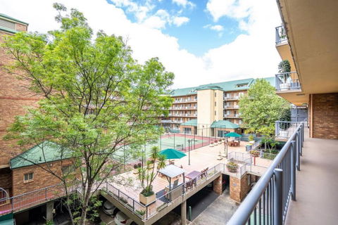 Sage On Bewes Adelaide - QLD Tourism 3