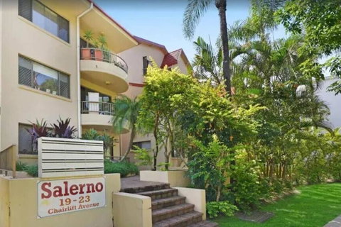 Salerno - Hosted By Burleigh Letting - Queensland Tourism 1