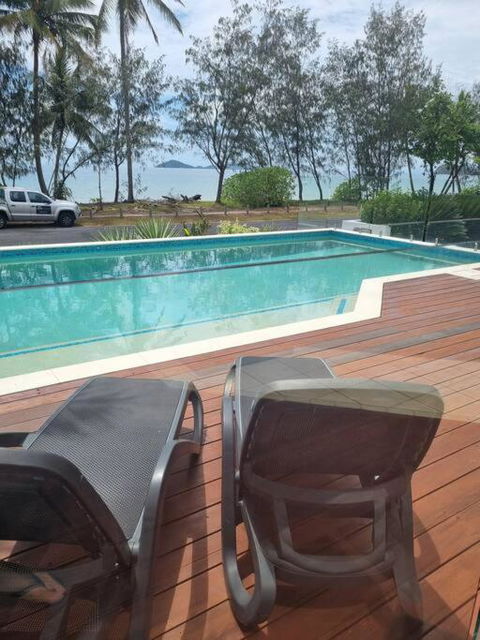 Salt On South - Beachfront Bliss - Queensland Tourism 0