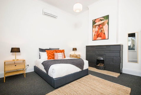 Salty Pines - 3BR House Glenelg South - QLD Tourism 1