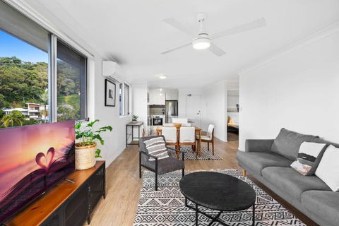 Salty Sea Breeze Apartment 500m To Waters Edge - Queensland Tourism 0