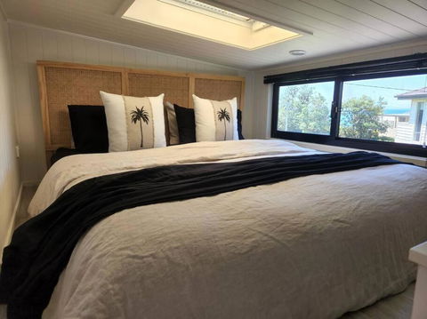 SALTY SOUL KIAMA - Tiny House By The Ocean - QLD Tourism 1