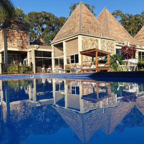 Sanctuary Resort Motor Inn - QLD Tourism 0