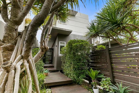 Sanctuary @ Sunshine - QLD Tourism 2