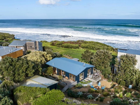 Sand & Sauna Retreat - QLD Tourism 0