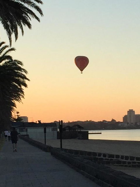 Sand & The City - Queensland Tourism 1