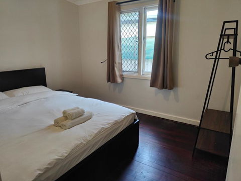 S&S Guest House - QLD Tourism 0