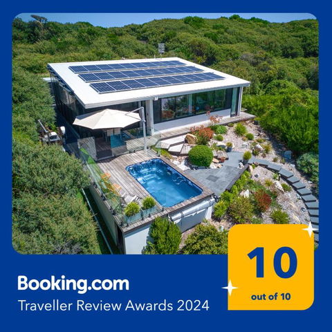 SALT Luxury Couples Villa - QLD Tourism 1