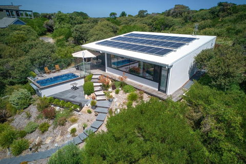 SALT Luxury Couples Villa - QLD Tourism 0