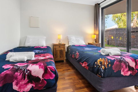 Sandbar Cape View Resort - Queensland Tourism 3