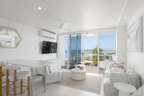 Sandbox Mooloolaba Beach - QLD Tourism 1