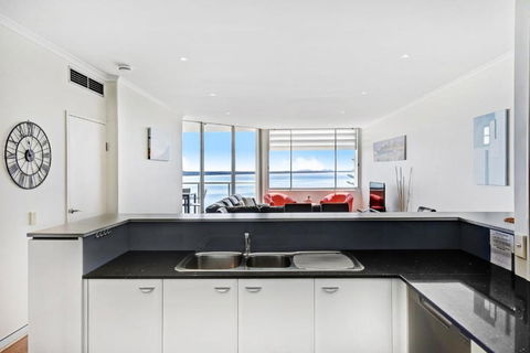 Sandcastle Apartments - Queensland Tourism 2