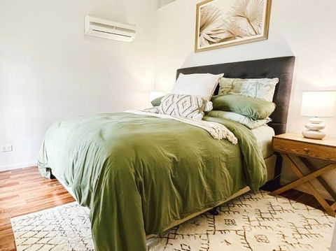 Sandhaven Bungalow - QLD Tourism 3