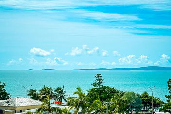 Sandhaven Bungalow with QLD Tourism