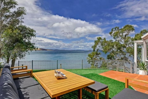 Sandy Bay Beachfront Oasis Direct Beach Access - QLD Tourism 0