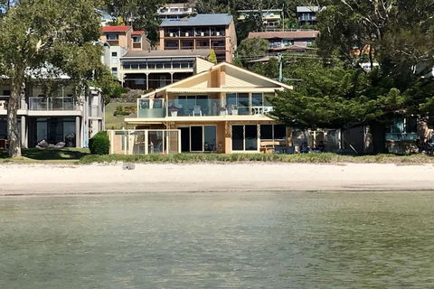 Sandy Beach House Corlette Unit 1 Waterfront WI-FI Aircon - Queensland Tourism 0