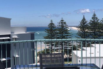 Sandy Cove Unit 6 with QLD Tourism