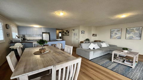 Sandy Cove Unit 6 - QLD Tourism 2