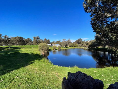 Secluded Rural Retreat In Southwest WA - Queensland Tourism 1