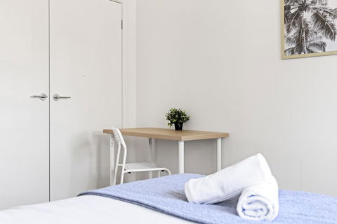 Serene Double Room In Panania - Close To Stations & Shops - Shared Bathroom - QLD Tourism 2