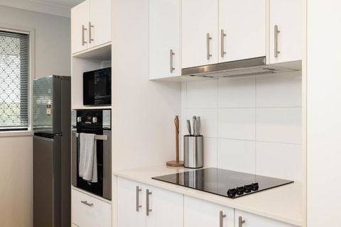 Smart Suites Self Check-in Apartments - Rocklea Station S - QLD Tourism 3