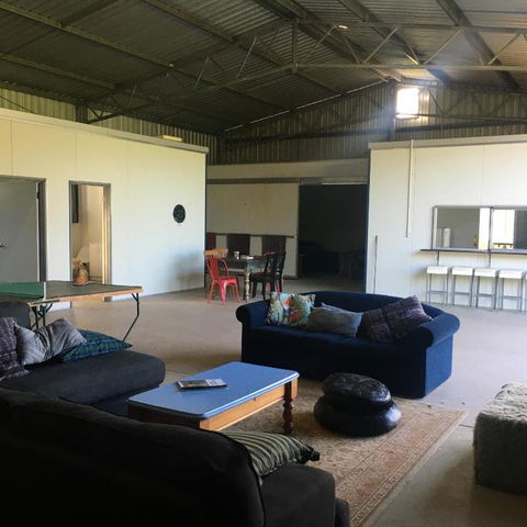 Something Different - Shedstay - Queensland Tourism 0