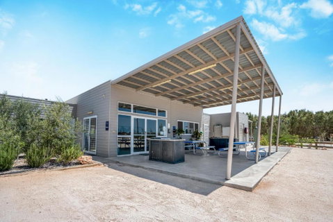 Tasman Holiday Parks - Denham Seaside - QLD Tourism 1