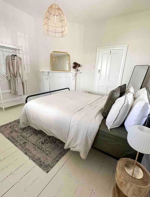 Telegraph Station Stays - Queensland Tourism 0